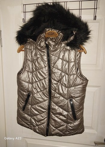 Gri Kürklü Kadın Yelek - Görsel 2