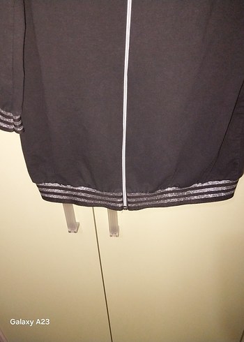 Gri Şeritli Siyah Uzun Fermuarlı Kadın Ceket - Görsel 5