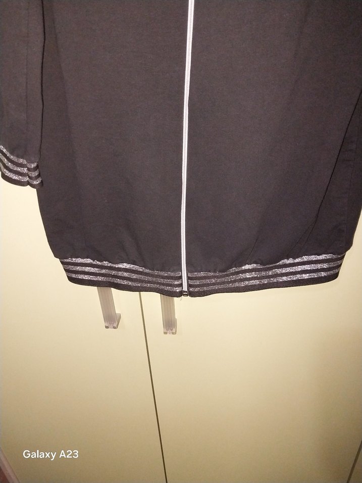 Gri Şeritli Siyah Uzun Fermuarlı Kadın Ceket - Görsel 5