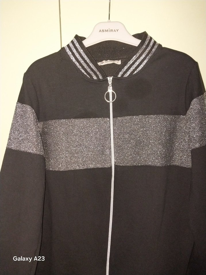 Gri Şeritli Siyah Uzun Fermuarlı Kadın Ceket - Görsel 4