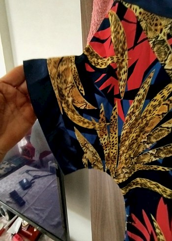 Kısa Kollu Desenli Mini elbise - Görsel 3