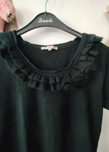 Kısa Kollu Siyah Fırfırlı güller  Kadın Bluz - Görsel 2