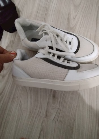 Gri Detaylı Beyaz Spor Ayakkabı - Görsel 6