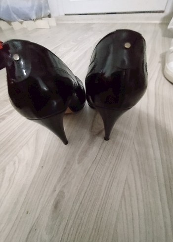 Parlak siyah Rugan Topuklu Stiletto - Görsel 2