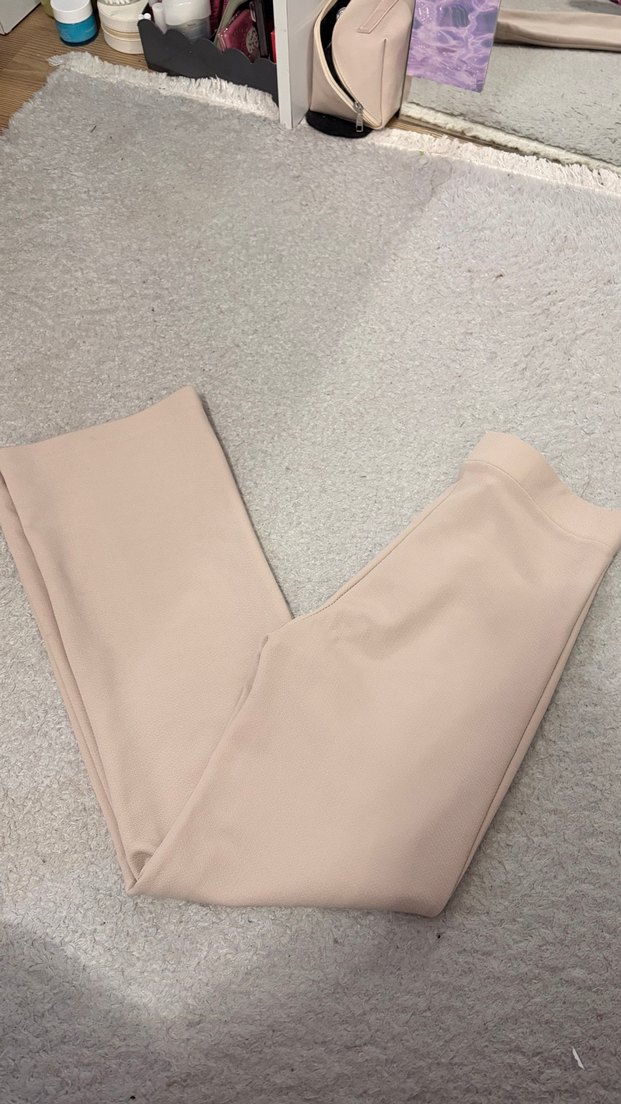 Bej Yüksek Bel Düz Paça Pantolon — görsel 3/4