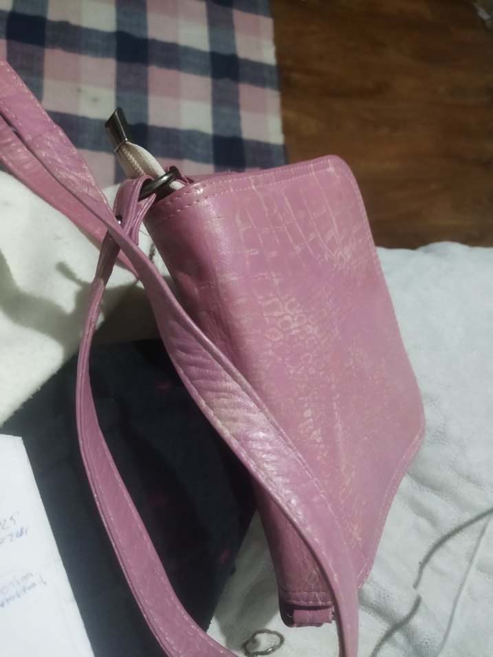 Pembe Deri Kadın Çanta Tokalı - Görsel 2