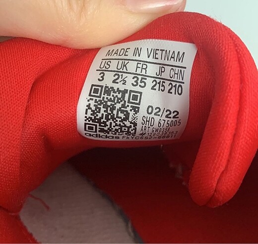 35 Beden kırmızı Renk Orijinal adidas