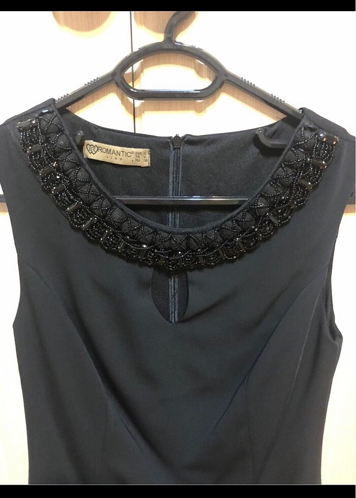 Siyah Elbise - Görsel 4