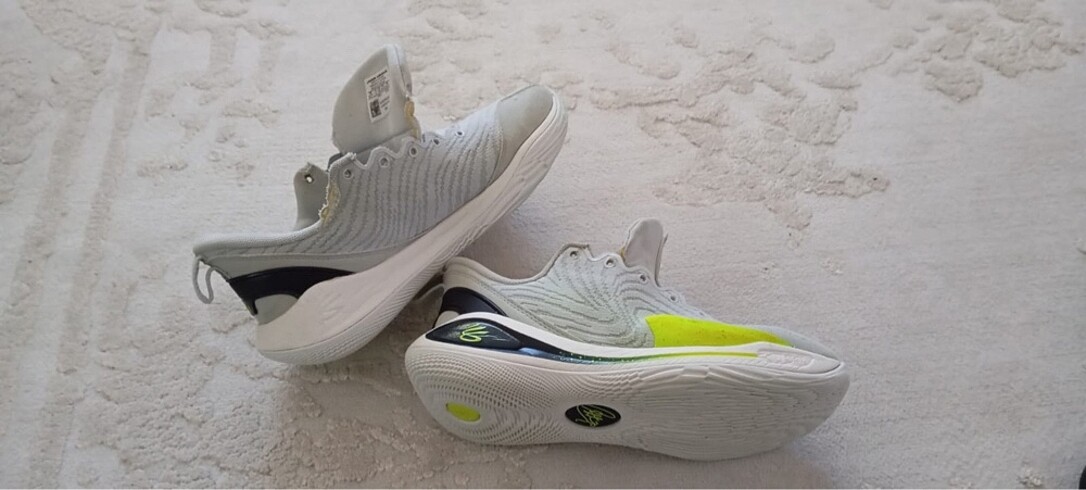 Diğer UNDER ARMOUR CURRY 12 ORJİNAL Basketbol ayakkabısı