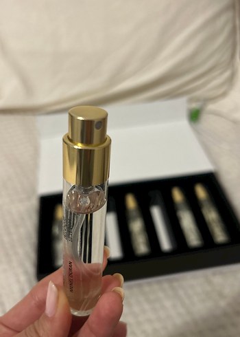 Ariana grande sweet like candy - Görsel 2