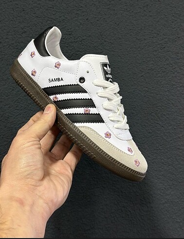 Adidas Sime çiçekli