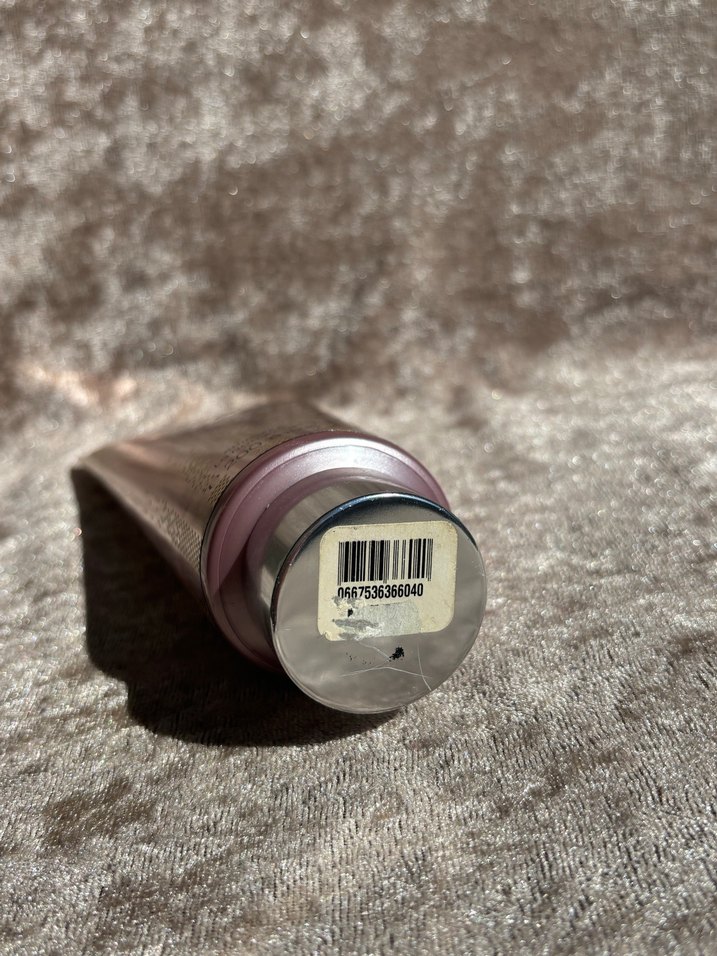 Victoria's Secret Bombshell Pink Diamonds Shimmer Lotion - Görsel 4