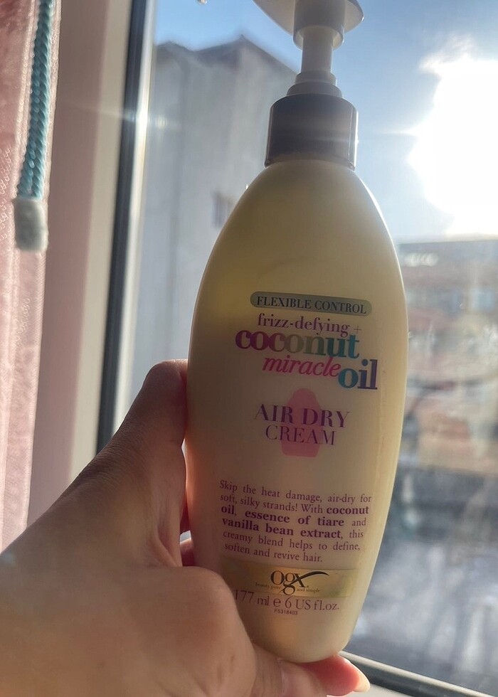 OGX Coconut Miracle Oil Bakım Kremi - Görsel 4
