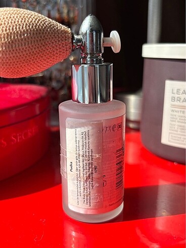 The Body Shop The Sparkler Pompalı Şişe Vücut Simi