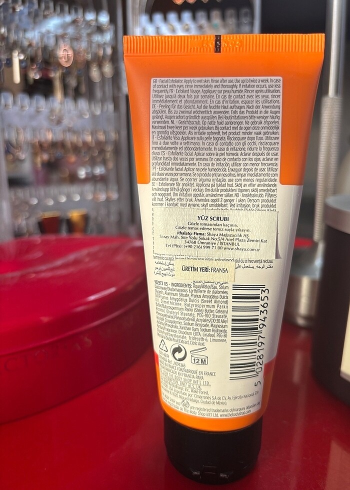 The Body Shop Vitamin C Yüz Scrubı - Görsel 2