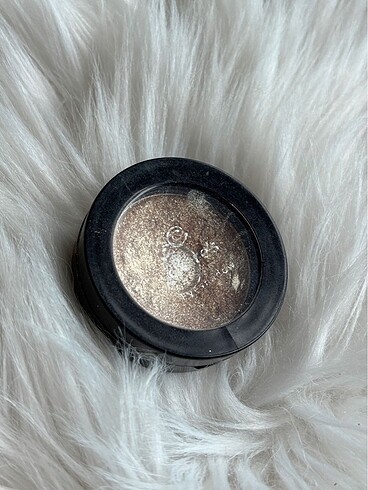 Beden Claires L-shine Eyeshadow Gold Far