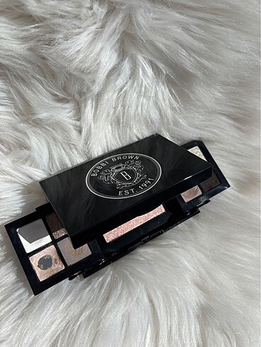 Bobbi Brown Caviar And Oyster Palette