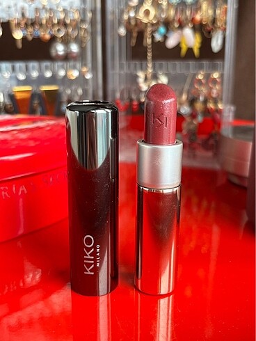 KİKO Glossy Dream Sheer Lipstick 205