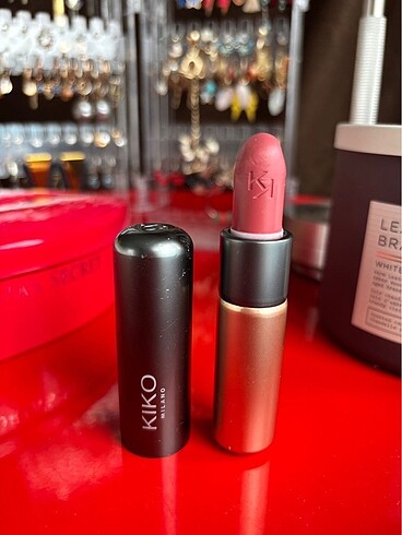 KİKO Velvet Passion Matte Lipstick