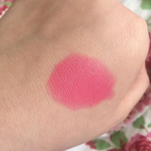 Beden Bobbi Brown Lip Color Pink Martini 99