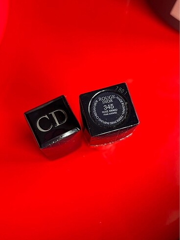 Beden pembe Renk Dior Rouge 345 Rose Award
