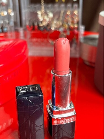 Beden Dior Rouge 345 Rose Award