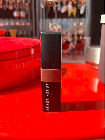Beden kahverengi Renk Bobbi Brown Rich Cocoa Crushed Lip Color