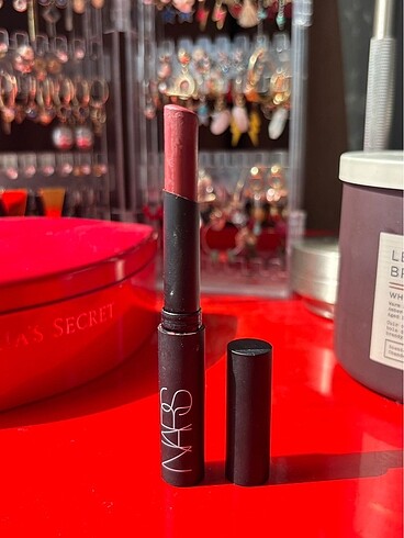 Nars Pure Matte Lipstick Amsterdam