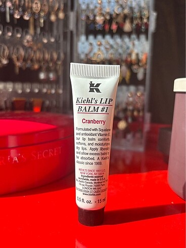 Kiehls Lip Balm #1 Cranberry