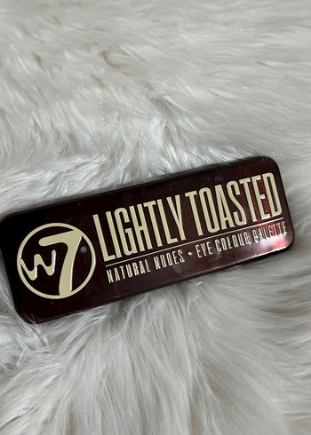 W7 Lightly Toasted Far Paleti