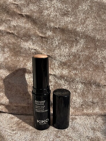 Beden KİKO Radiant Touch Creamy Stick Highlighter 100