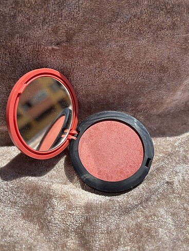 Beden Renk Sephora Colorful Blush - 16 Heated