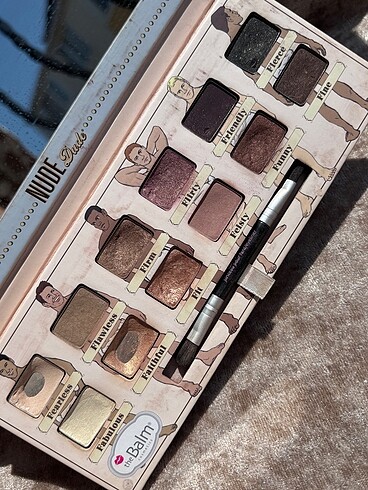  Beden Renk The Balm Nude Dude Far Paleti