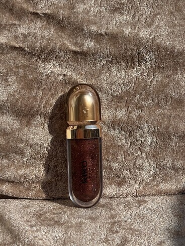 KIKO 3D Hydra Lipgloss 44 Disruptive Brown
