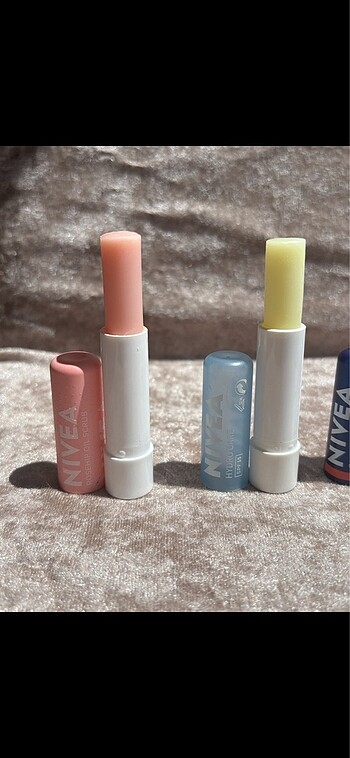 Beden NIVEA SPF Lip Balm