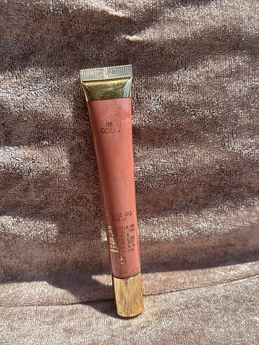 Beden Estee Lauder High Lip Gloss 08 Coral