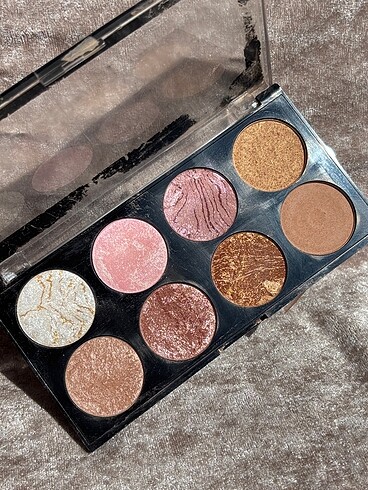 Revolution Ultra Allık Paleti Golden Sugar Palet
