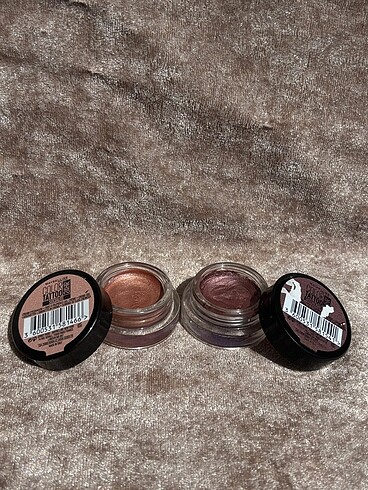 Color Tattoo 24H - 150 Socialite 230 Groundbreaker