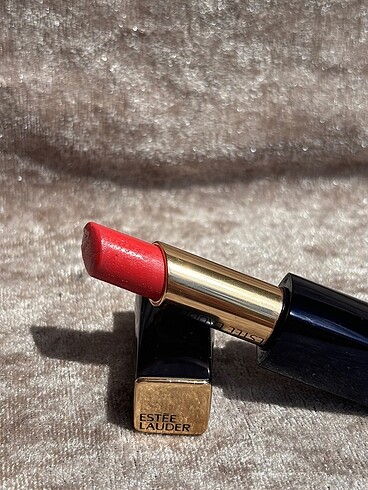  Beden Estée Lauder Pure Color Envy Shine 320 Surreal Sun