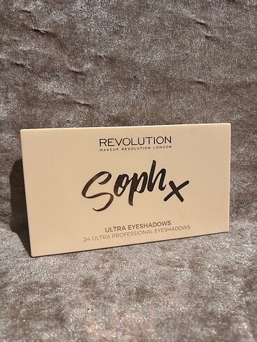 Revolution Revolution SophX Far Paleti