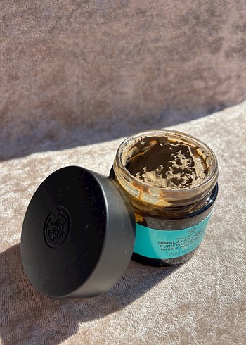 The Body Shop Himalaya Charcoal Arındırıcı Maske 75 ml - Görsel 3