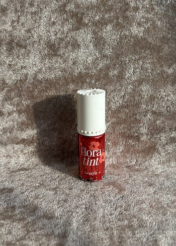 Benefit Flora Tint Lip and Cheek