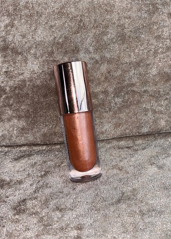 Revolution Shimmer Bomb Dudak Parlatıcısı Starlight - Görsel 3