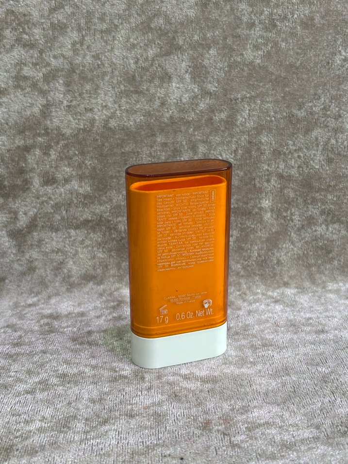 Clarins Invisible Sun Care Spf50 Güneş Koruyucu Stick - Görsel 2