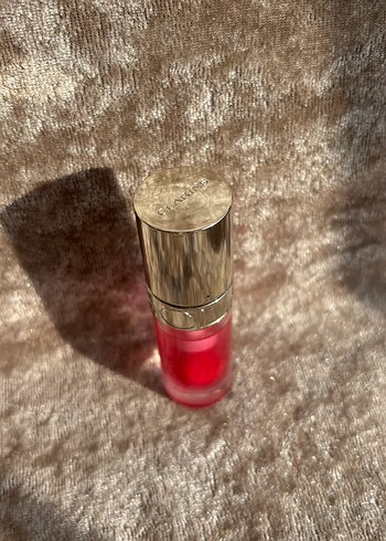 Clarins Lip Comfort Oil Dudak Yağı 04 Pitaya - Görsel 4