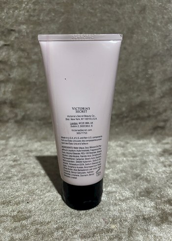 Victoria's Secret Tease Vücut Losyonu - Görsel 2