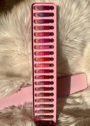 Clinique Chubby Stick Lip Colour Balm - Görsel 3