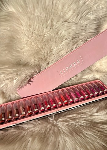 Clinique Chubby Stick Lip Colour Balm - Görsel 2