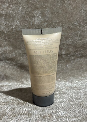 Lancome La Vie Est Belle Body Lotion - Görsel 3