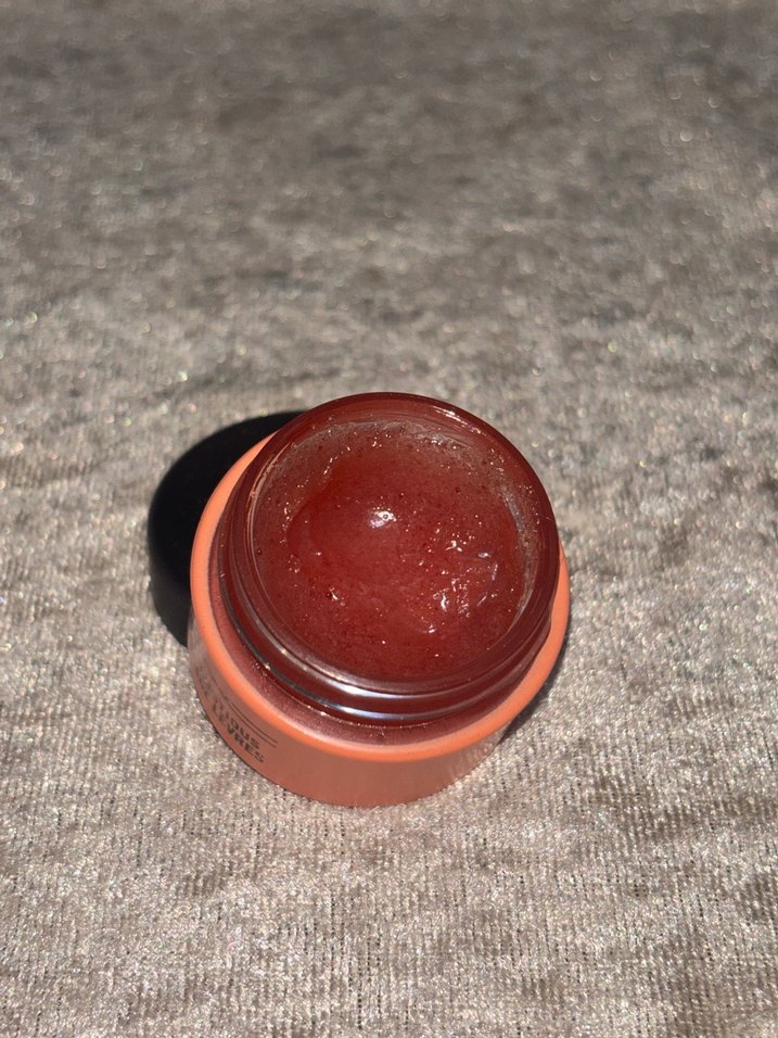 MAC Lip Scrubtious Dudak Peelingi - Görsel 3
